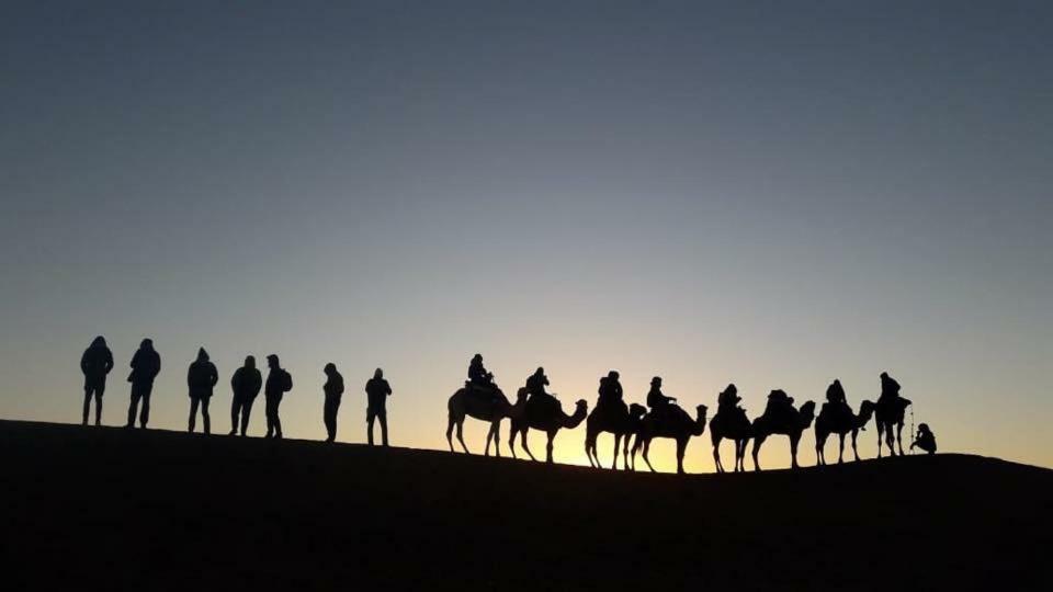 galaxy desert camp Merzouga Bagian luar foto